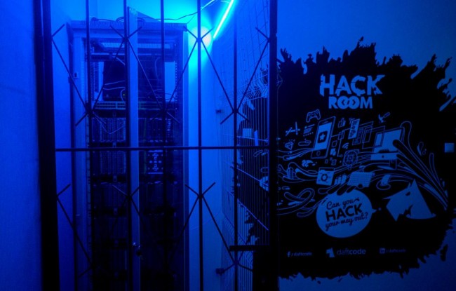 hackroom2 