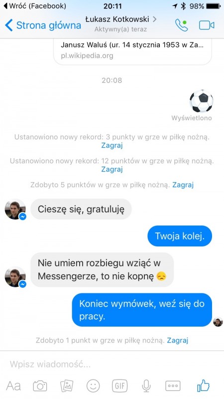 https://ocs-pl.oktawave.com/v1/AUTH_2887234e-384a-4873-8bc5-405211db13a2/spidersweb/2016/06/messenger-pilkarskie-emotki-gra-2-450x800.jpg