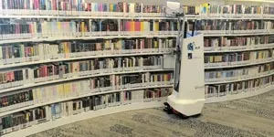 robot-bibliotekarz class="wp-image-500083" 