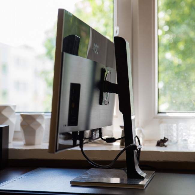 AOC-monitor-34-21-9-12 class="wp-image-507397" 