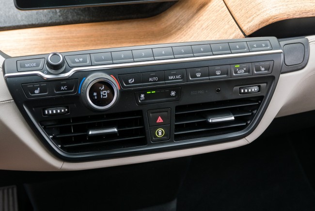 BMW-i3-14 class="wp-image-507949" 
