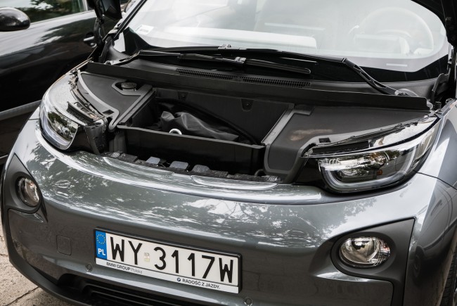 BMW-i3-2 class="wp-image-507937" 