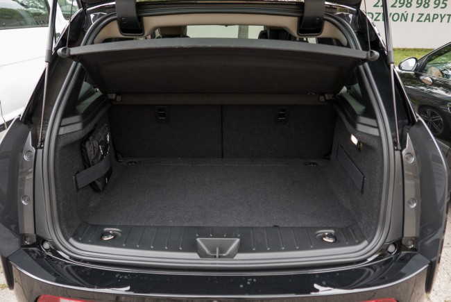 BMW-i3-3 class="wp-image-507938" 