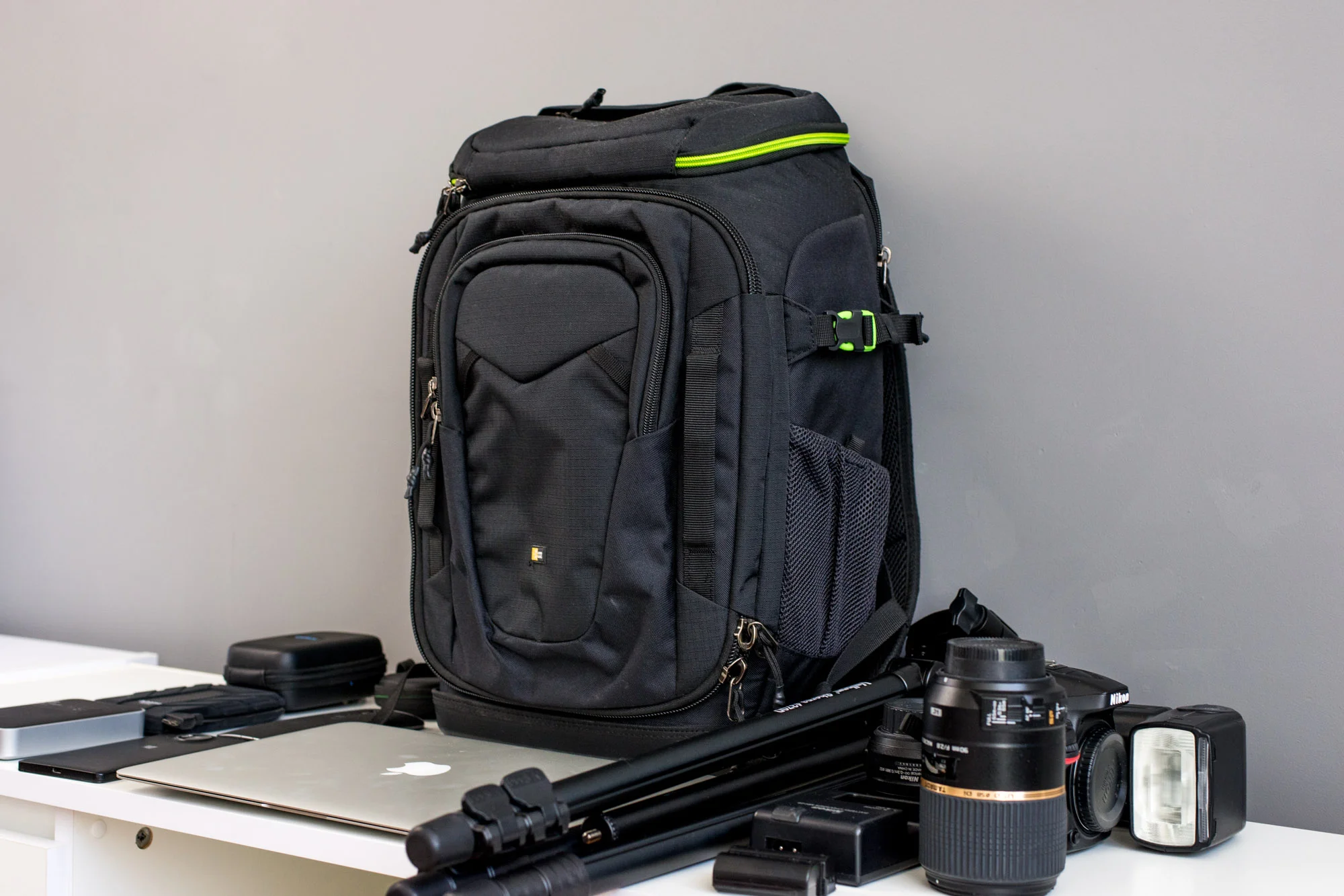 Case-Logic-Kontrast-Pro-DSLR-Bagpack-1 class="wp-image-505043" 
