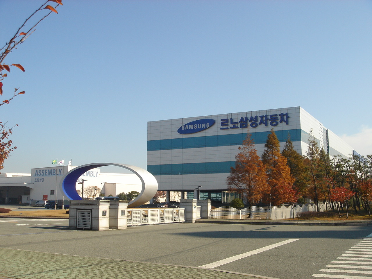 RENAULT_SAMSUNG_MOTORS class="wp-image-507020" 