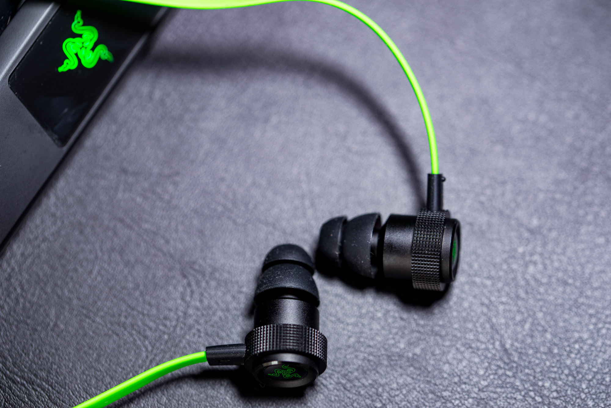 Razer-Hammerhead-v2-3 class="wp-image-505860" 