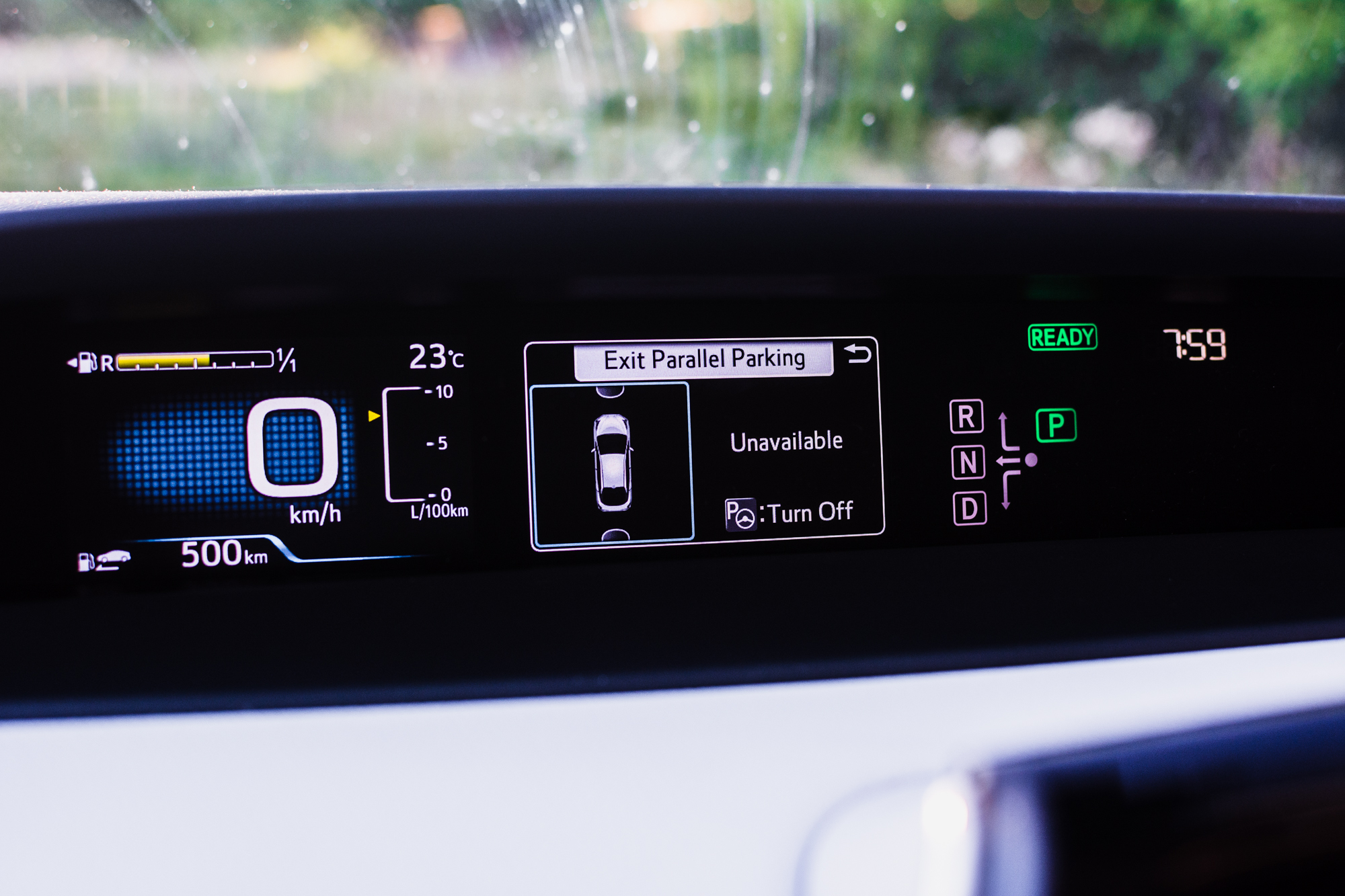 Toyota-Prius-srodek-21 