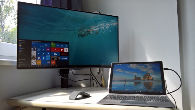 Dell InfinityEdge U2717DA class="wp-image-508082" 