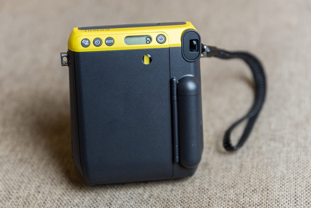 fujifilm-instax-004 class="wp-image-504916" 