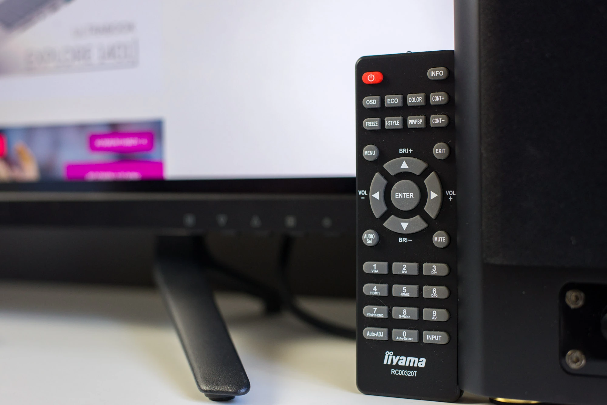 Iiyama ProLite X4071UHSU - ideał do małej firmy. class="wp-image-505196"