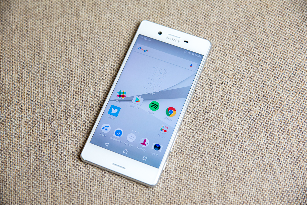 sony-xperia-x-005 class="wp-image-505086" 