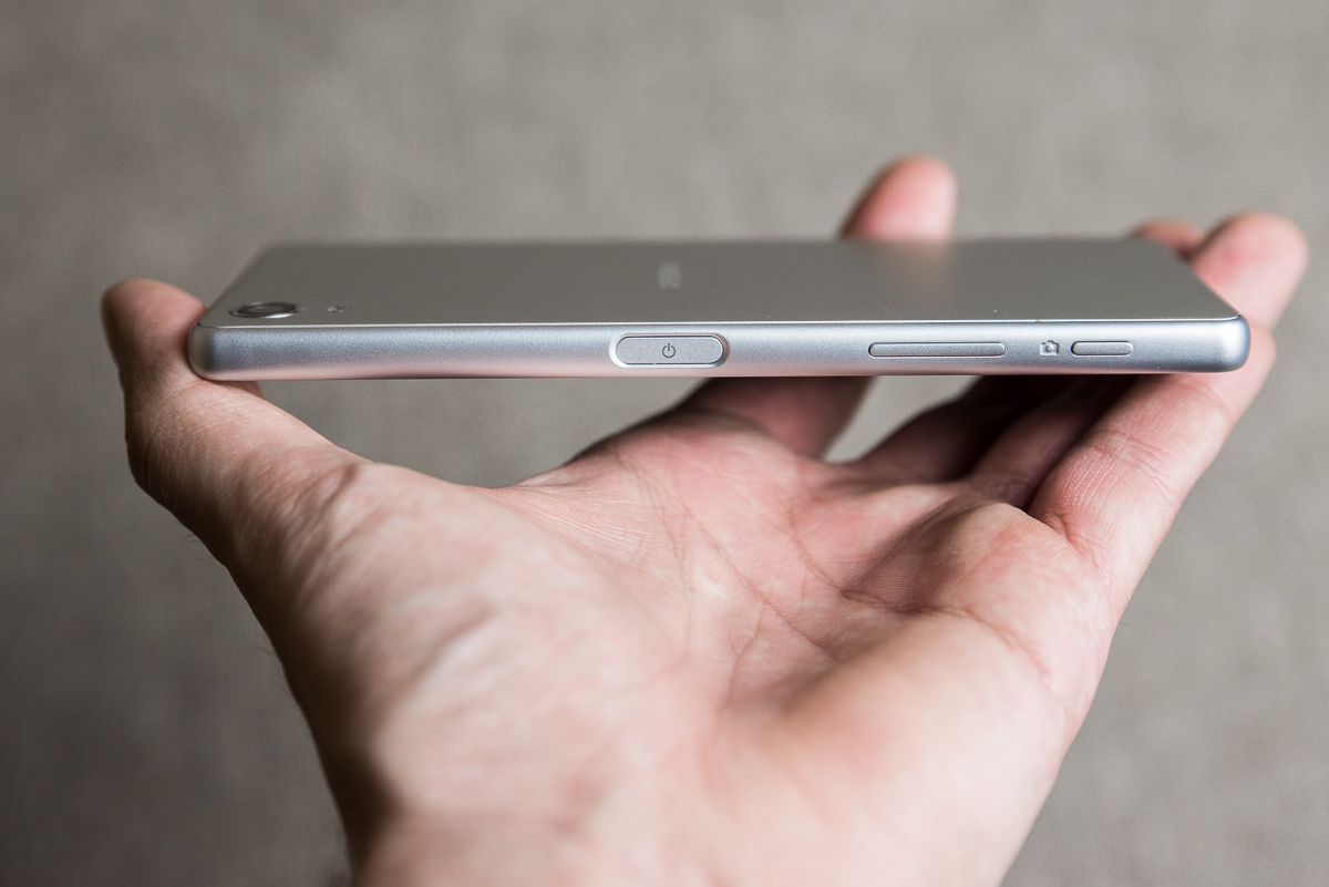 sony-xperia-x-007 class="wp-image-505088" 