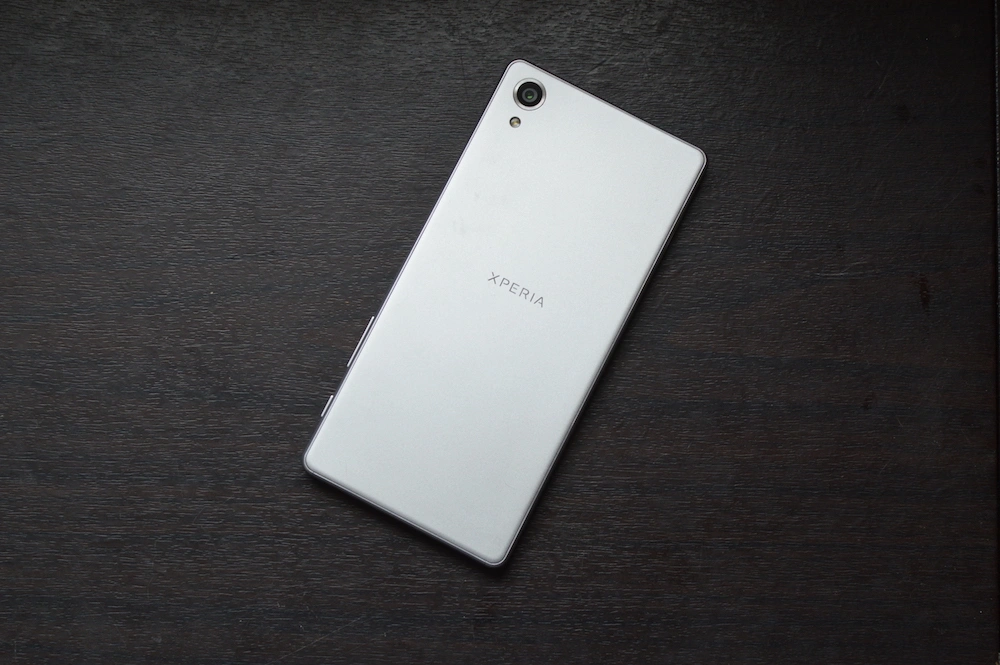 sony-xperia-x-1 class="wp-image-504712" 