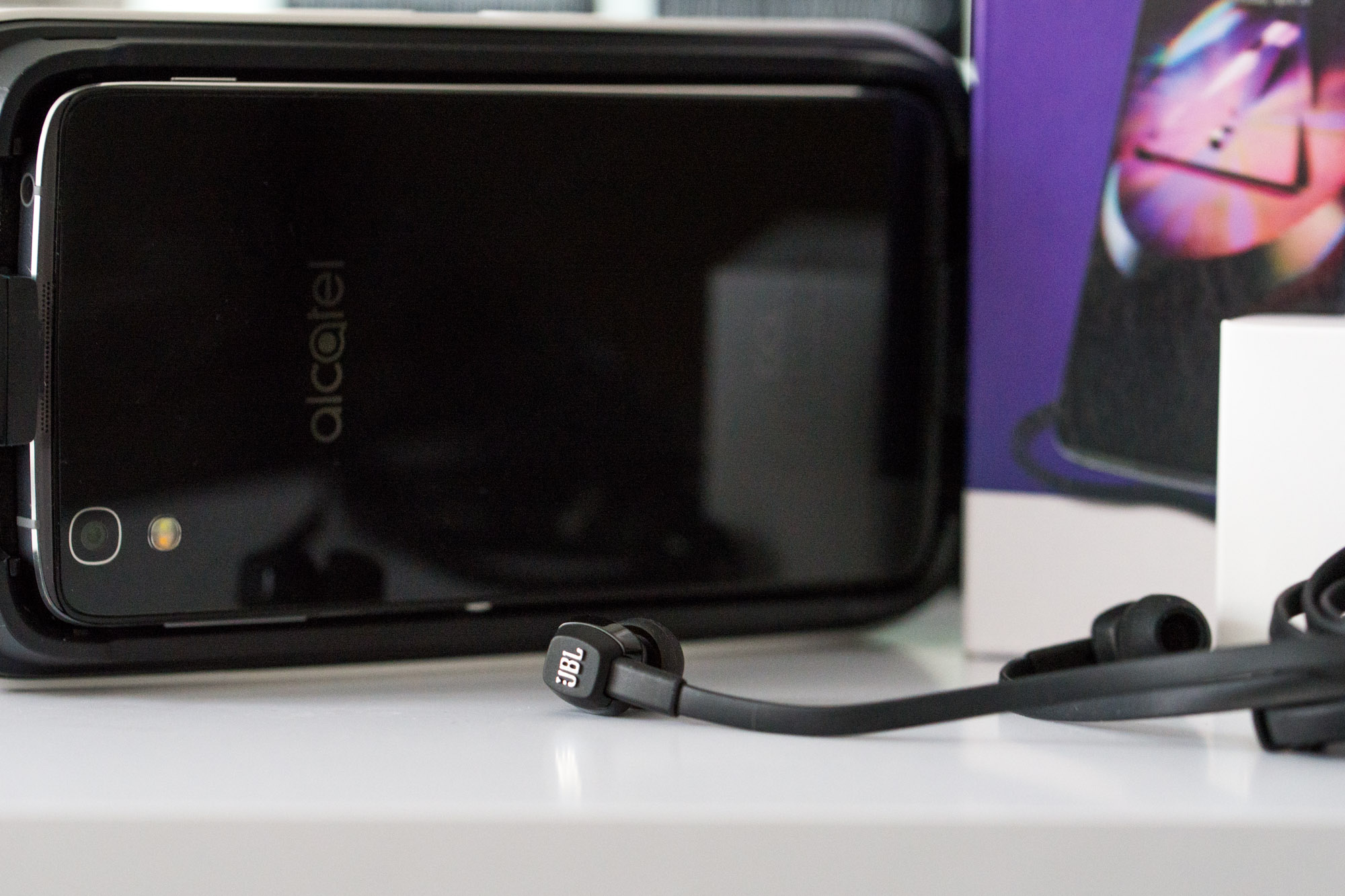 Alcatel-Idol-4-4s-14 