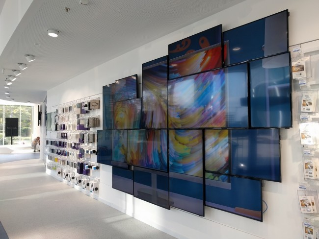 Samsung Premium Service Plaza (3) 
