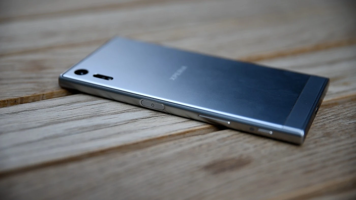 Sony-Xperia-XZ (20) class="wp-image-513516" 