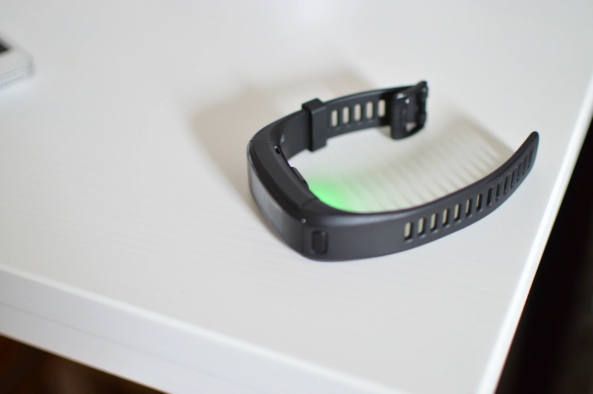 garmin-vivosmart-hr-6 class="wp-image-513216"
