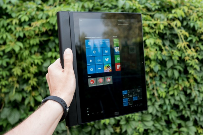 https://ocs-pl.oktawave.com/v1/AUTH_2887234e-384a-4873-8bc5-405211db13a2/spidersweb/2016/08/lenovo-thinkpad-x1-tablet-5-650x434.jpg