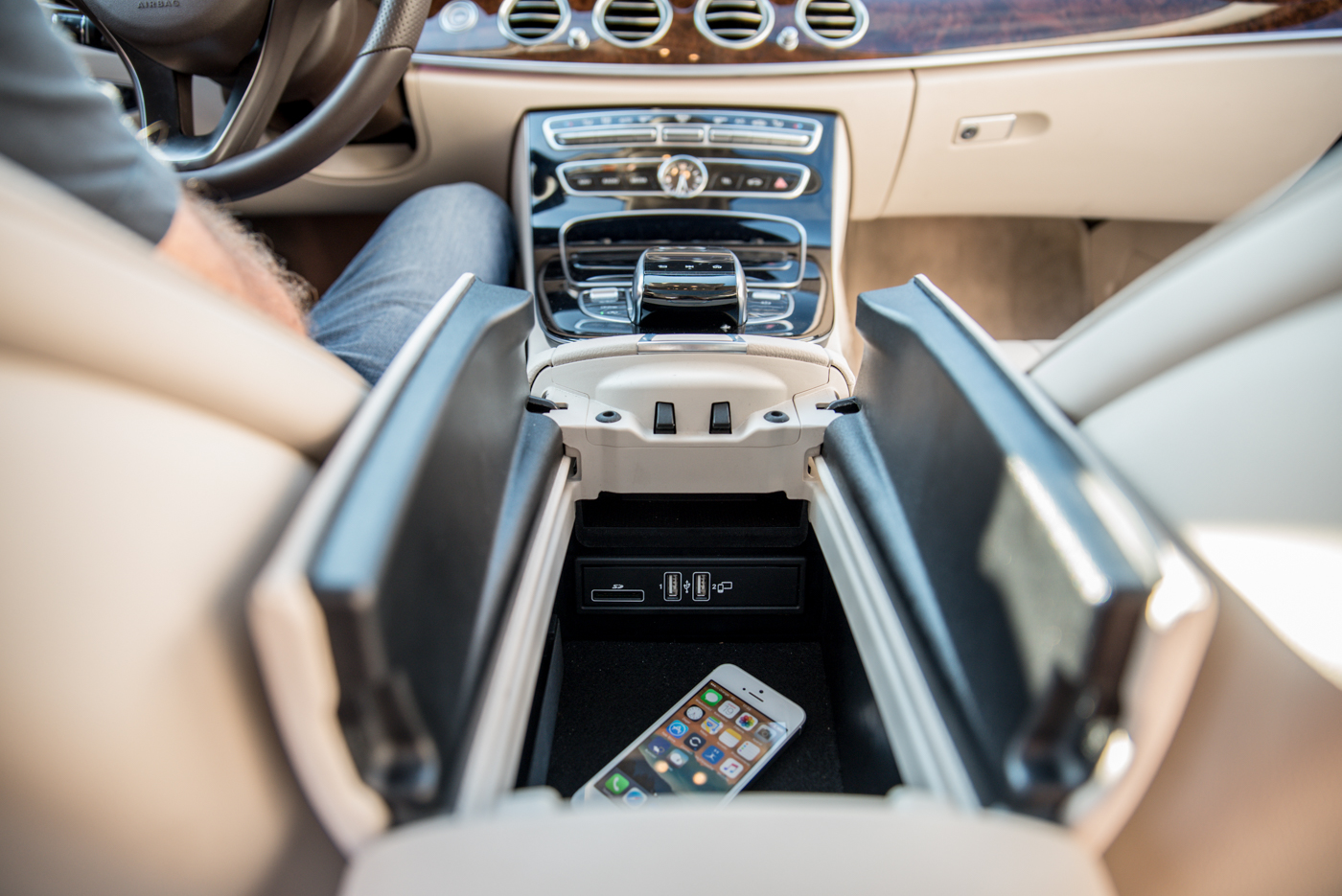 mercedes-benz-e220-41 class="wp-image-512874" 