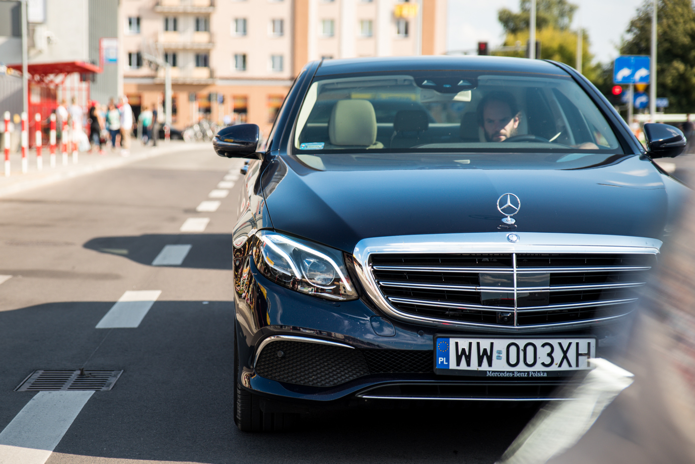 mercedes-e220d-1 class="wp-image-512010" 