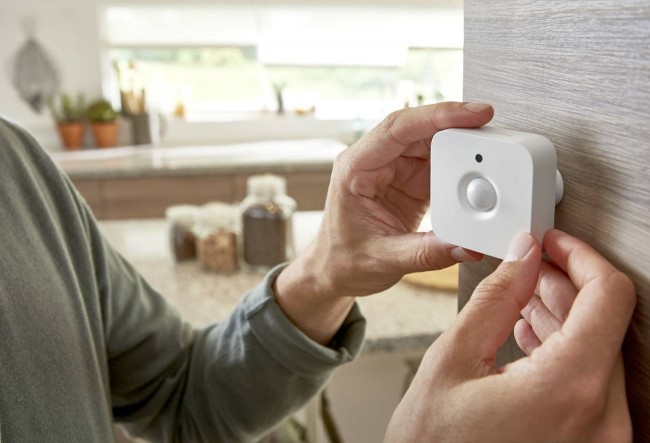 philips-hue-czujnik-ruchu class="wp-image-513244" 