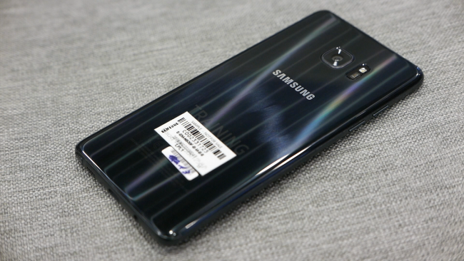 samsung-galaxy-note-7-tyl-1_2.1.1 class="wp-image-509428" 