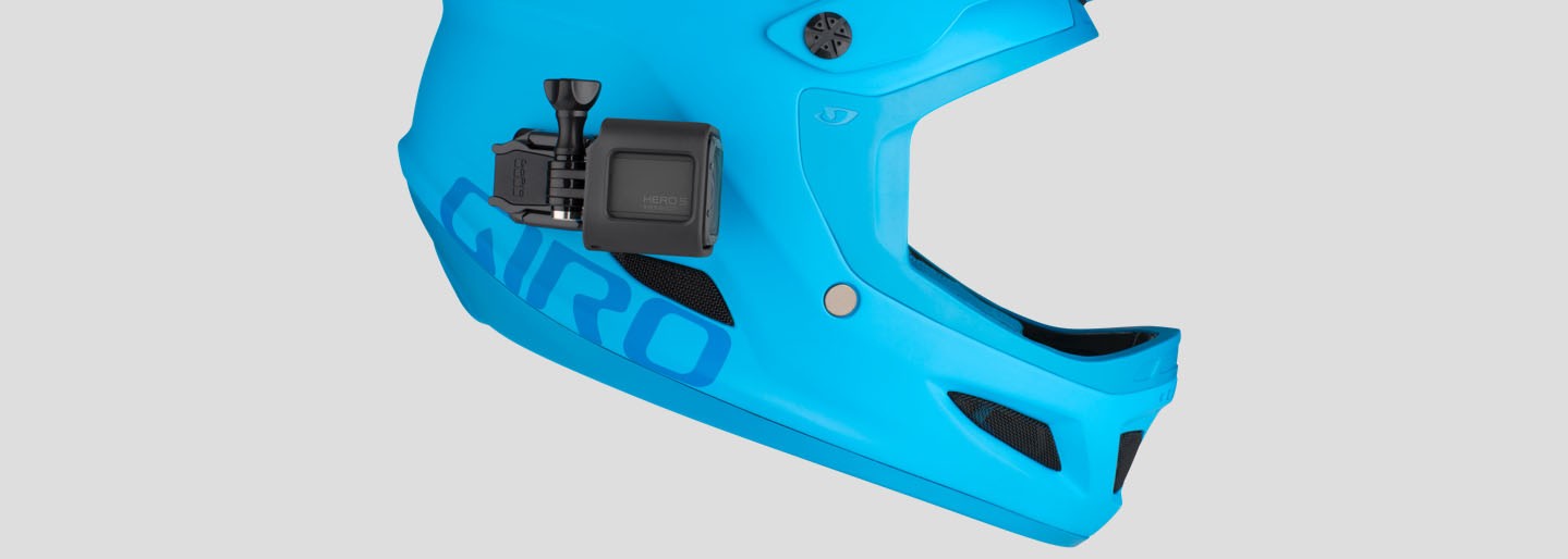 hero5_session_low_profile_helmet_swivel_mount class="wp-image-517010" 