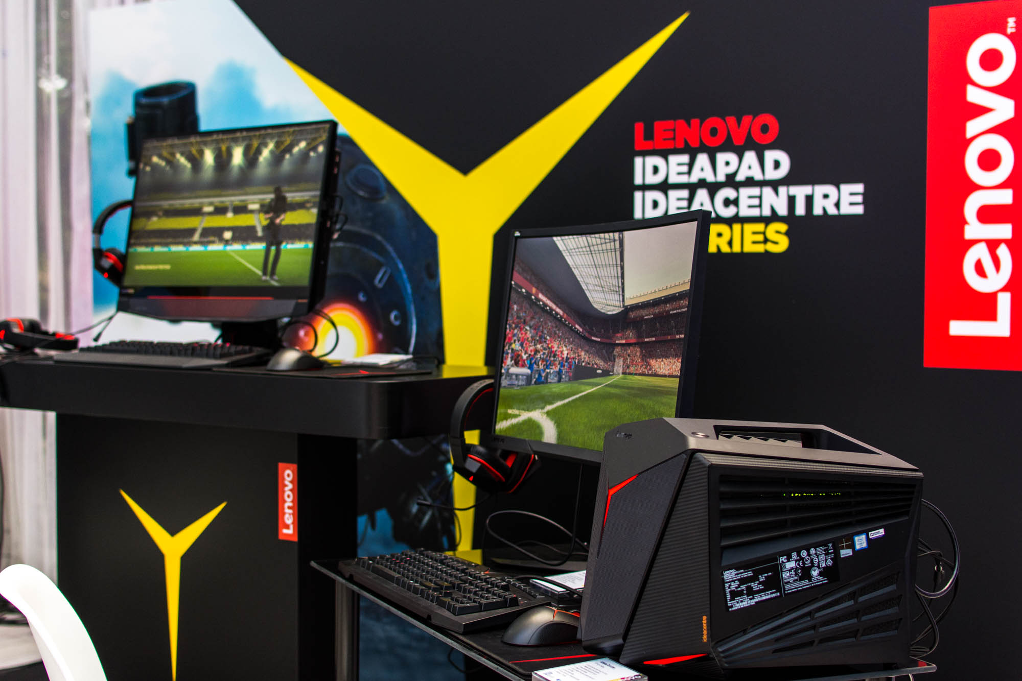 lenovo-roadshow-3 class="wp-image-517619" 