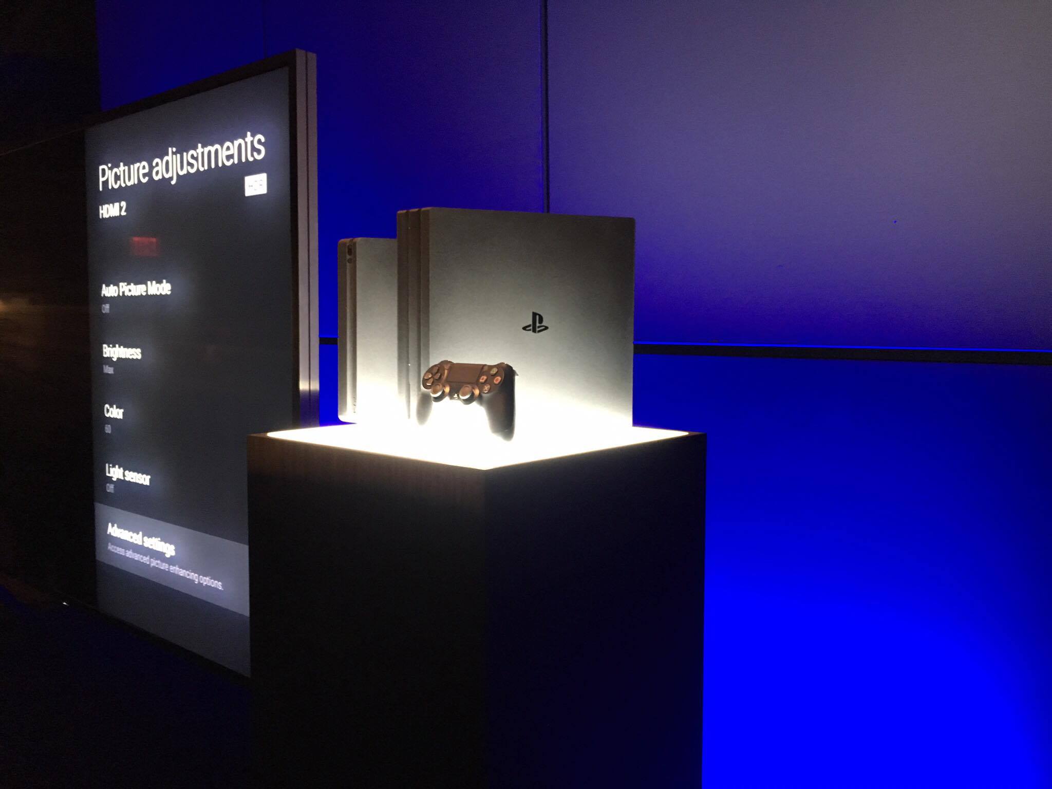 playstation-4-pro-3 class="wp-image-515178" 