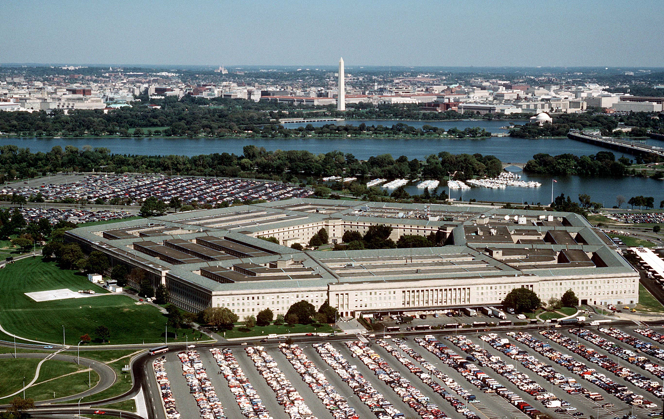 Siedziba Departamentu Obrony USA Autor: Autor&quot;DoD photo by Master Sgt. Ken Hammond, U.S. Air Force.&quot; class="wp-image-518201" 