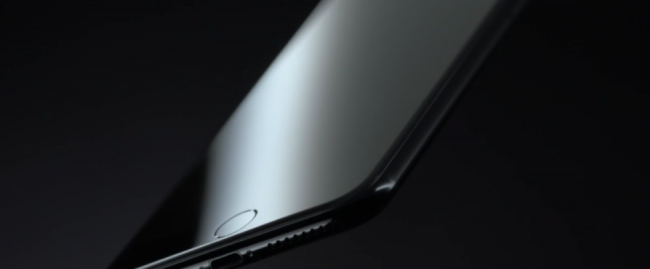 apple-iphone-7-b class="wp-image-514973" 