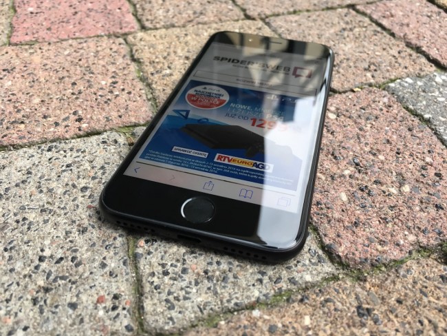 iphone-7-17 class="wp-image-517950" 