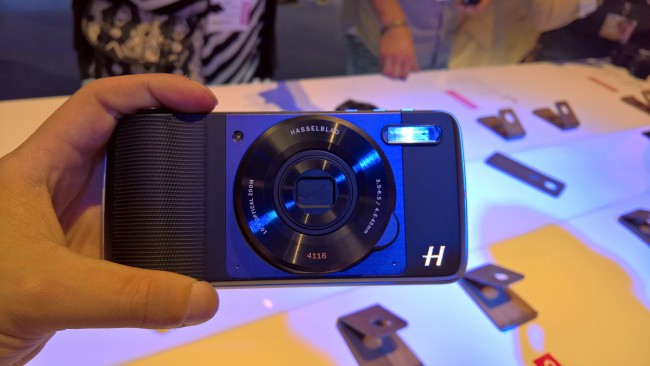 Moto Mods class="wp-image-513886" 