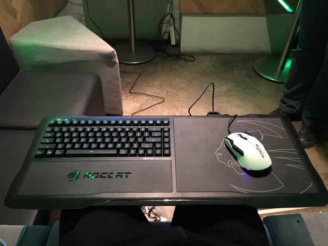 Roccat Sova class="wp-image-516646"