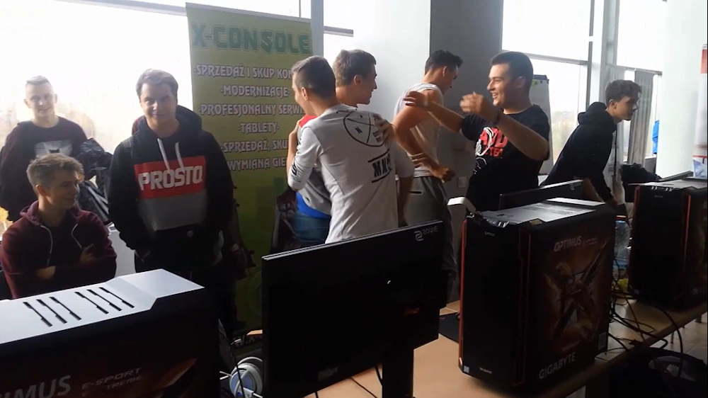 Radość „Klaskaczy Rubika” z niemożliwego wręcz comeback’u oraz zwycięstwa w 1/8 finałów class="wp-image-525201"