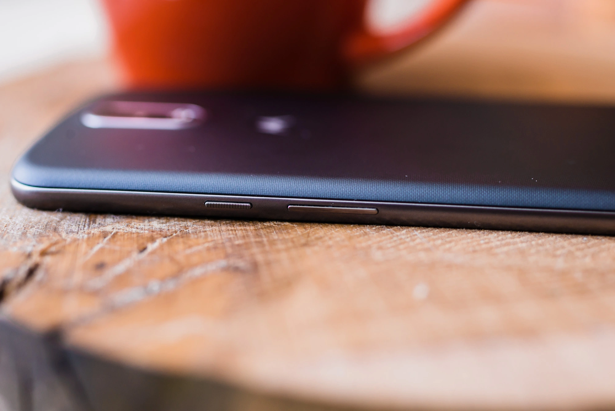 lenovo-moto-g4-plus-8 class="wp-image-519890" 