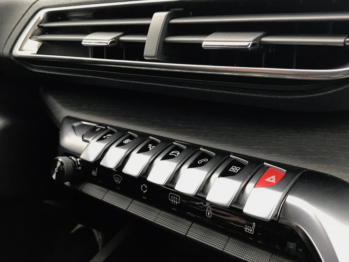 peugeot-3008-12 class="wp-image-523661"