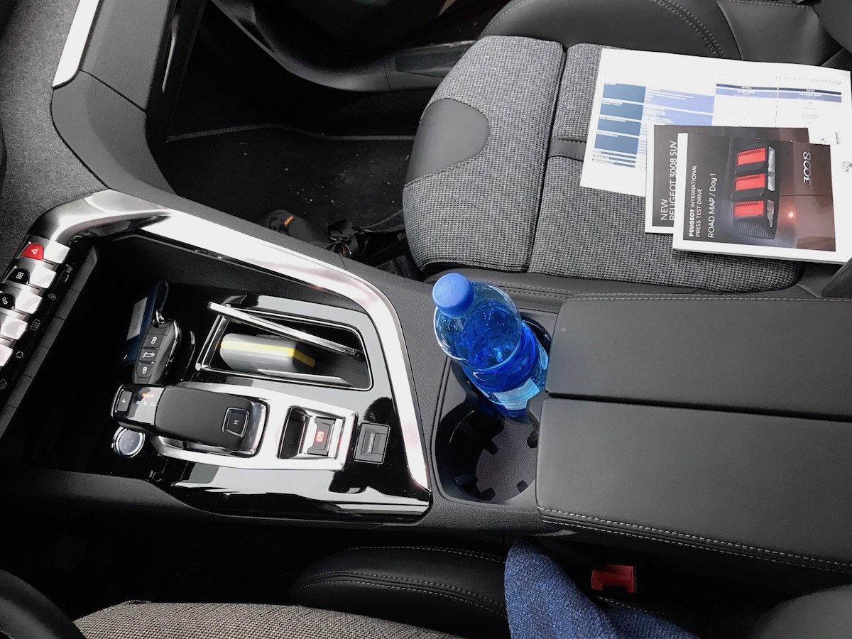 peugeot-3008-16 class="wp-image-523665" 