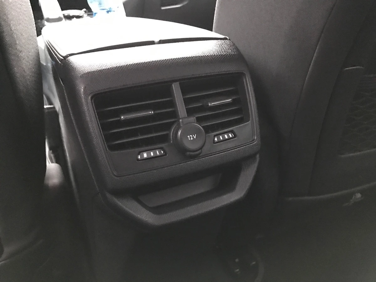 peugeot-3008-18 class="wp-image-523667"
