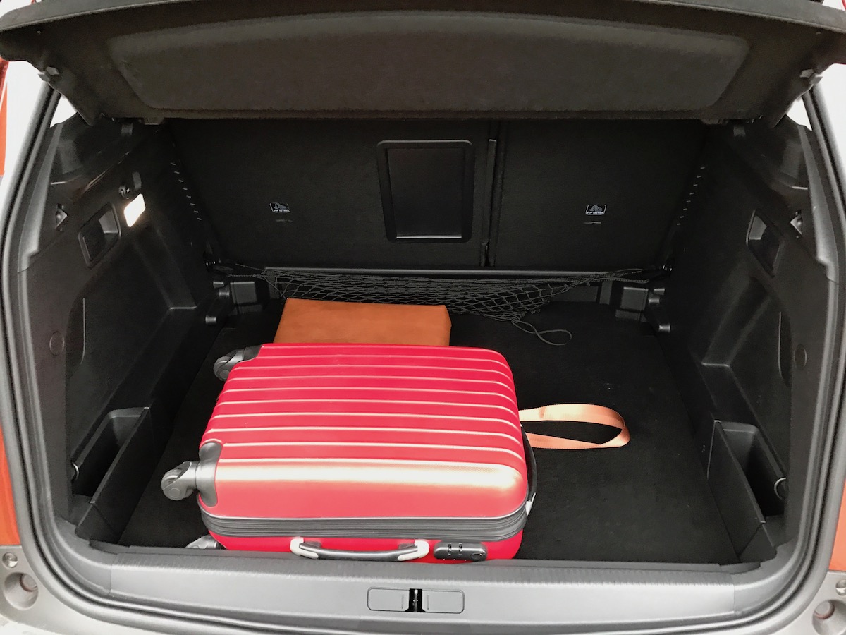 peugeot-3008-19 class="wp-image-523669" 