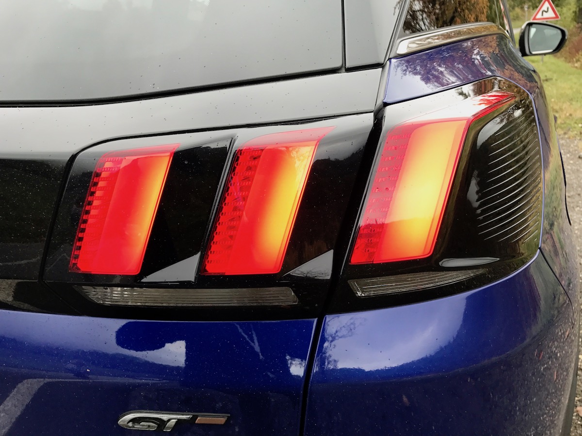 peugeot-3008-7 class="wp-image-523655" 