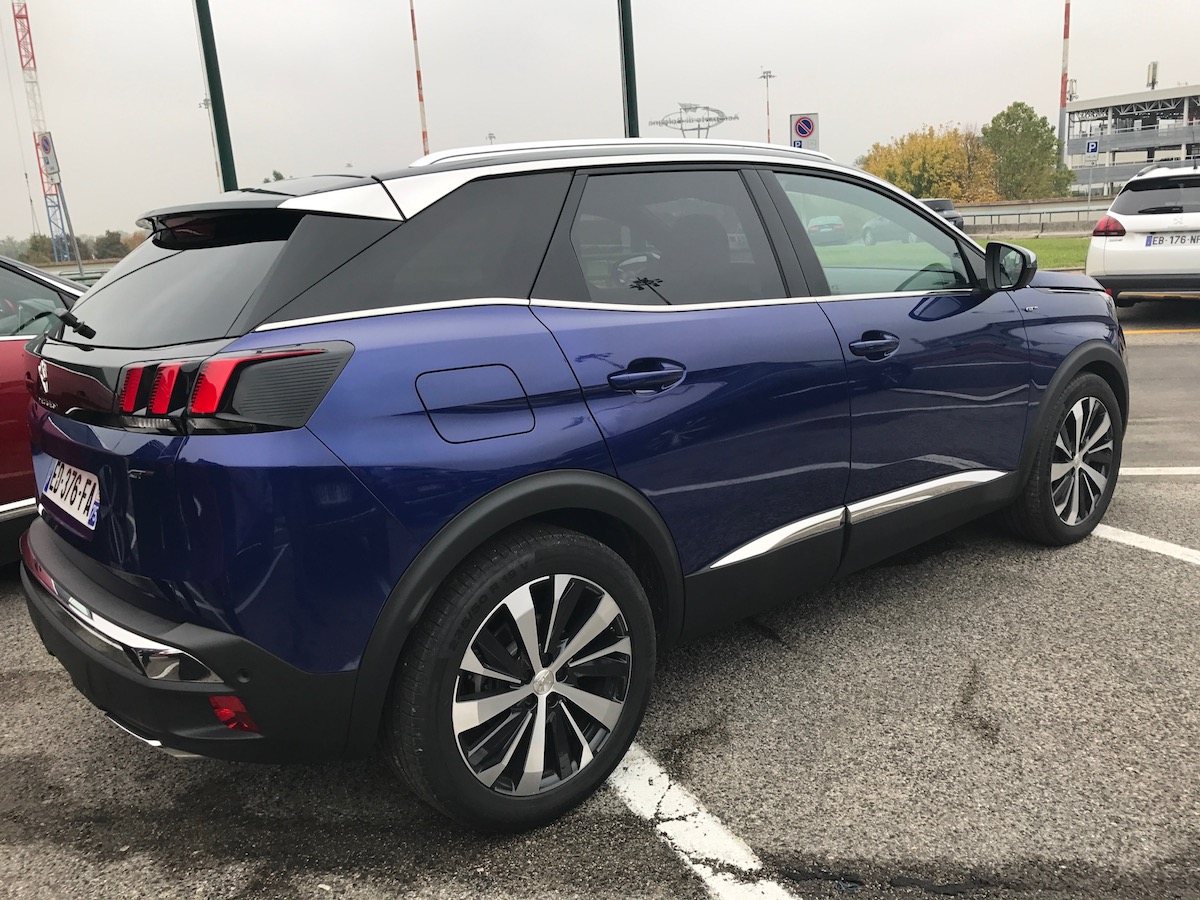 peugeot-3008-d2-2 class="wp-image-523807" 