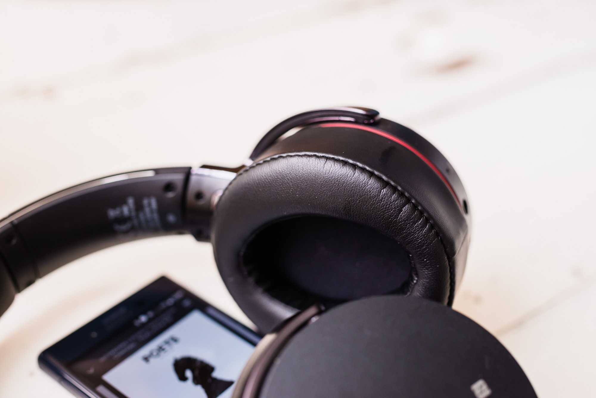 sony-xb950bt-extra-bass-10 class="wp-image-520272" 