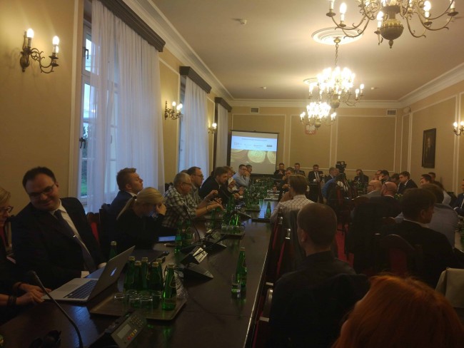 bitcoin-konsultacje-sejm-1 class="wp-image-520324" 