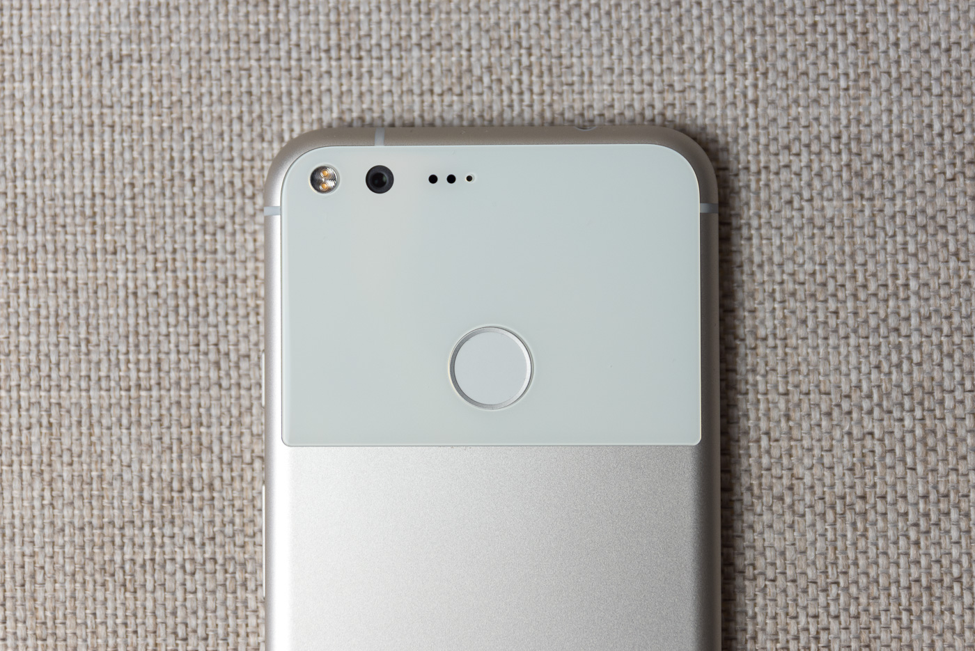 google-pixel-xl-15 class="wp-image-524910" 