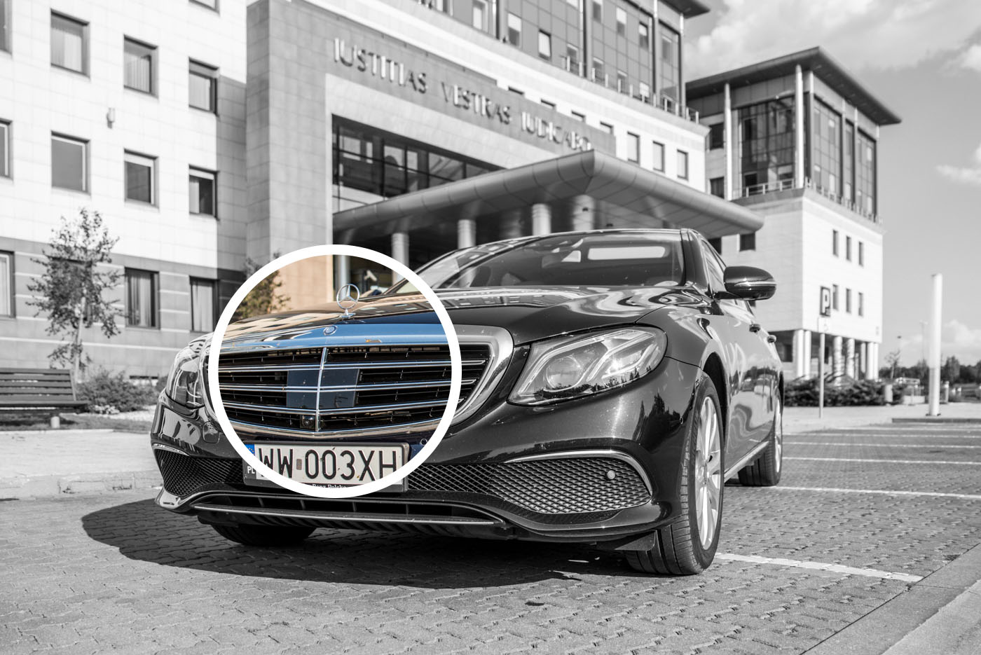 mercedes-benz-e220-19 class="wp-image-523093" 