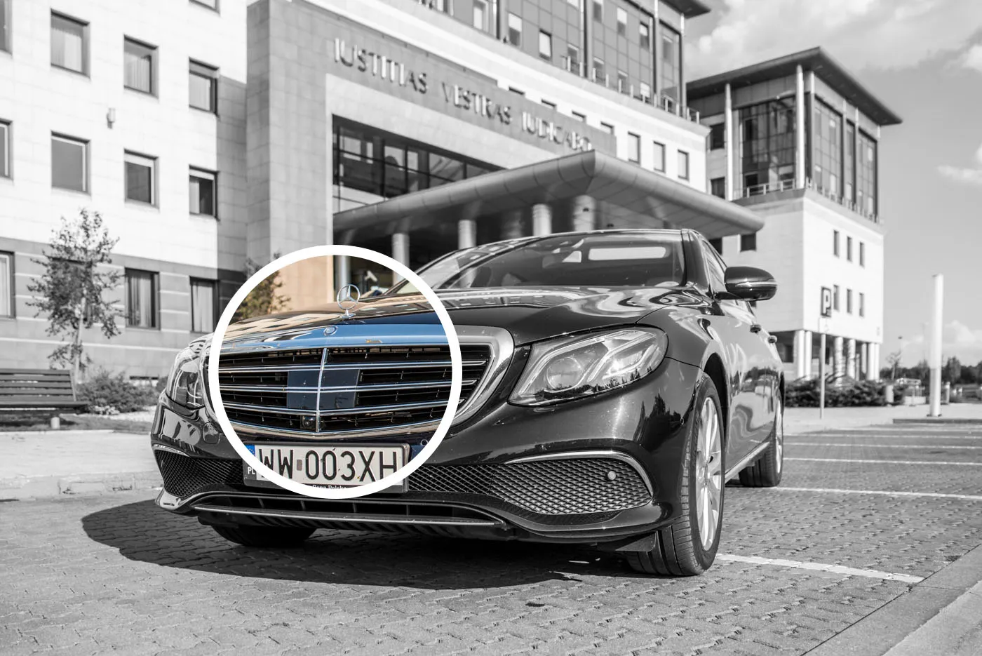 mercedes-benz-e220-19 class="wp-image-523093" 