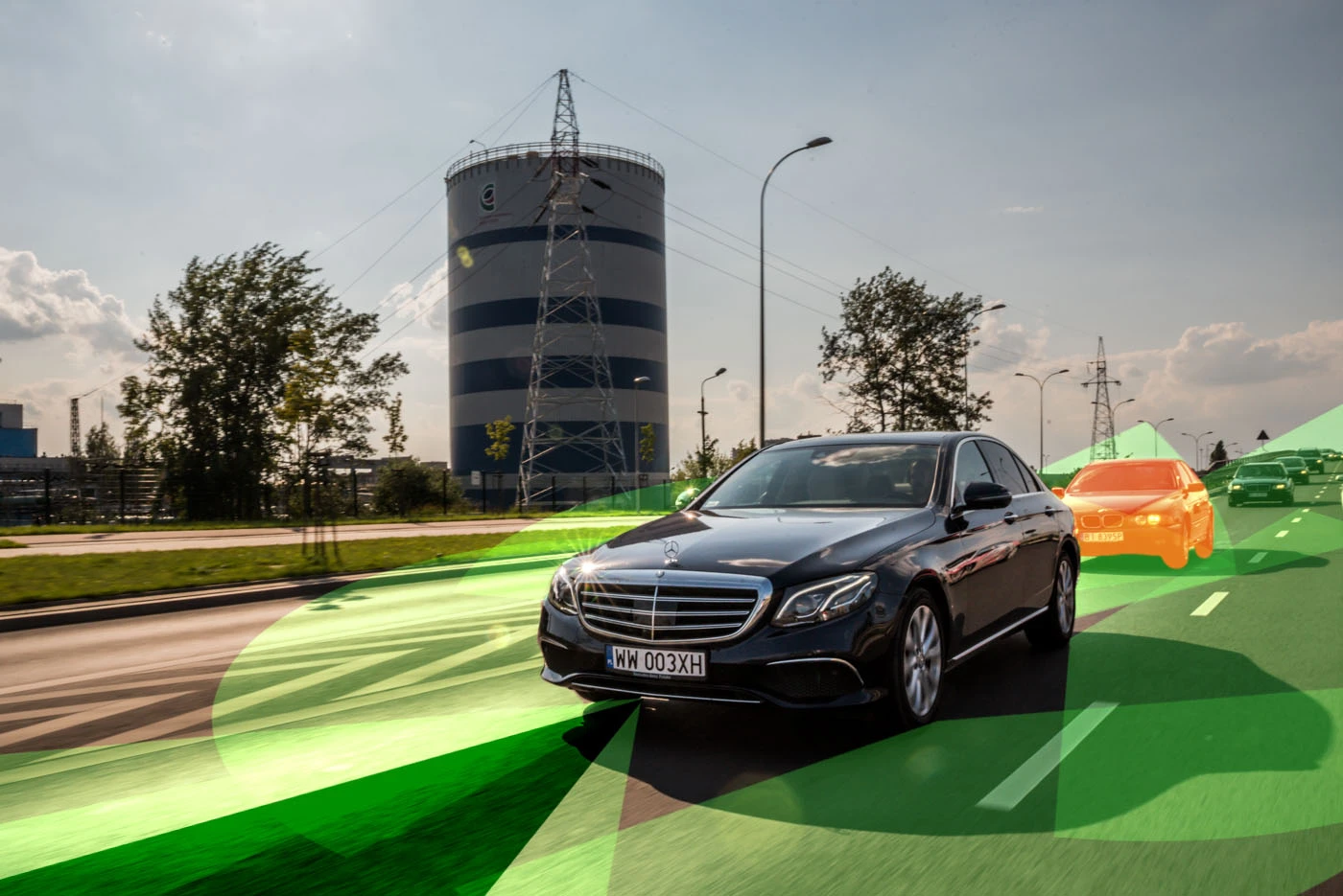 mercedes-benz-e220-7 class="wp-image-523089" 
