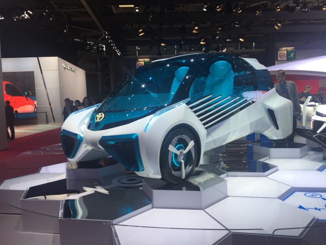 toyota-fcv class="wp-image-519435" 