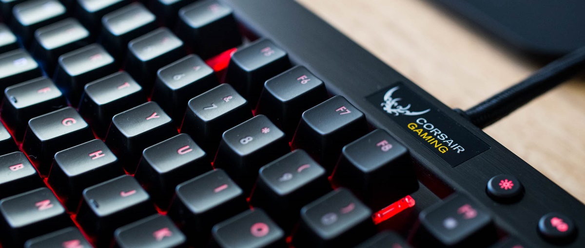 Corsair K65 RGB - klawiatura premium bez bajerów.